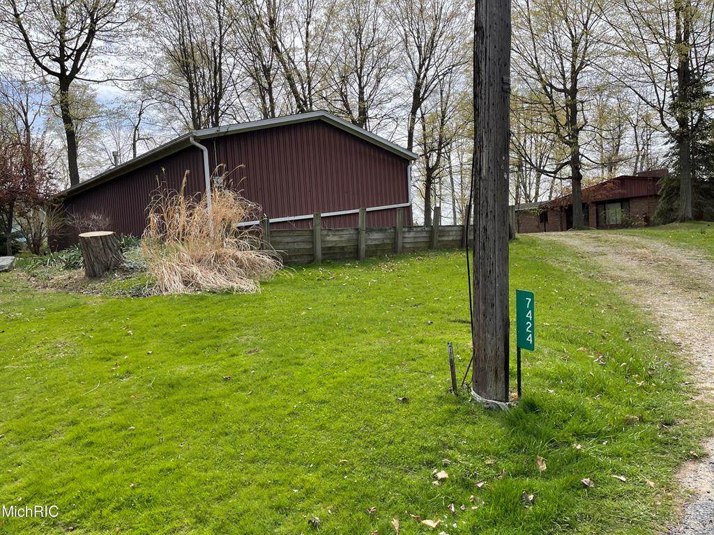 7424 Beechwood Circle - Photo 1