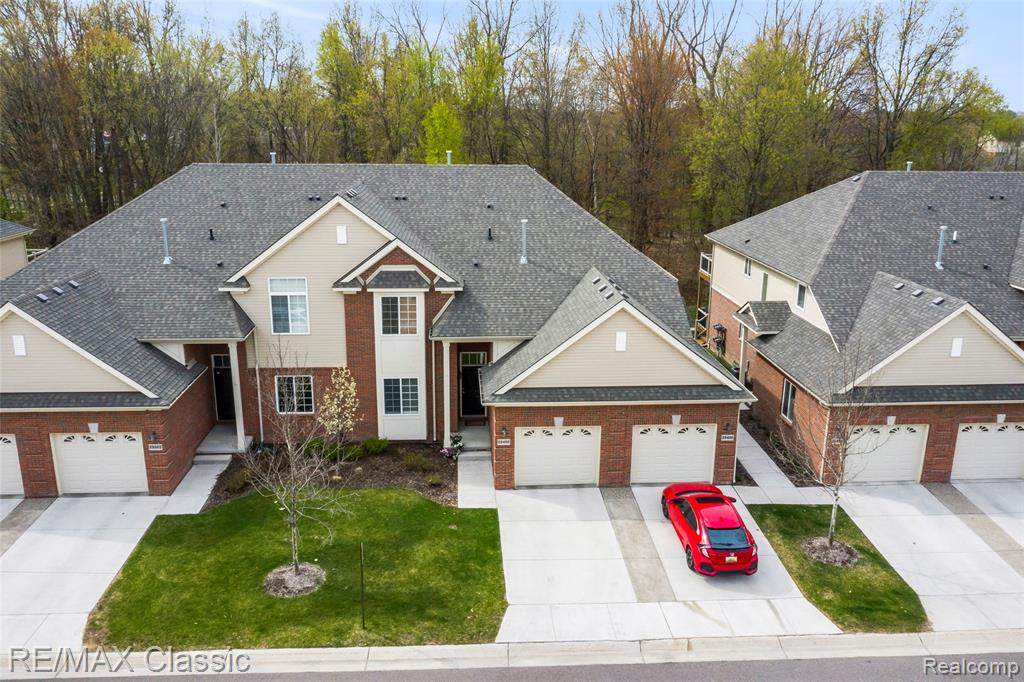 29496 Woodpark Circle - Photo 1