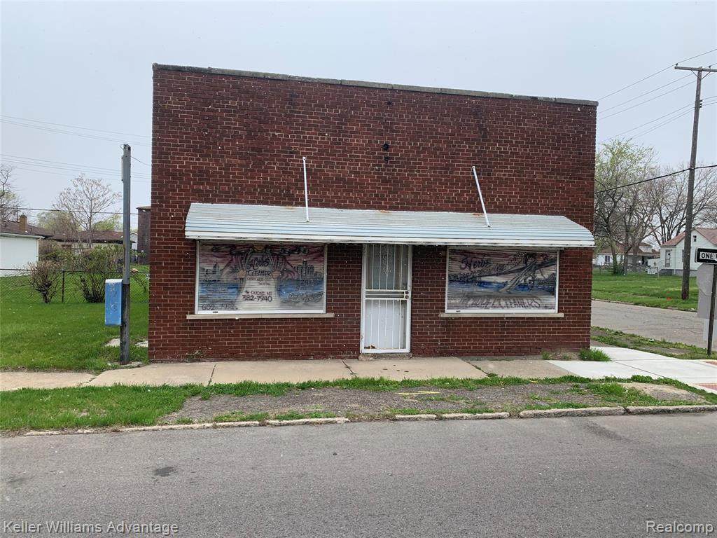 398 Polk Avenue - Photo 1