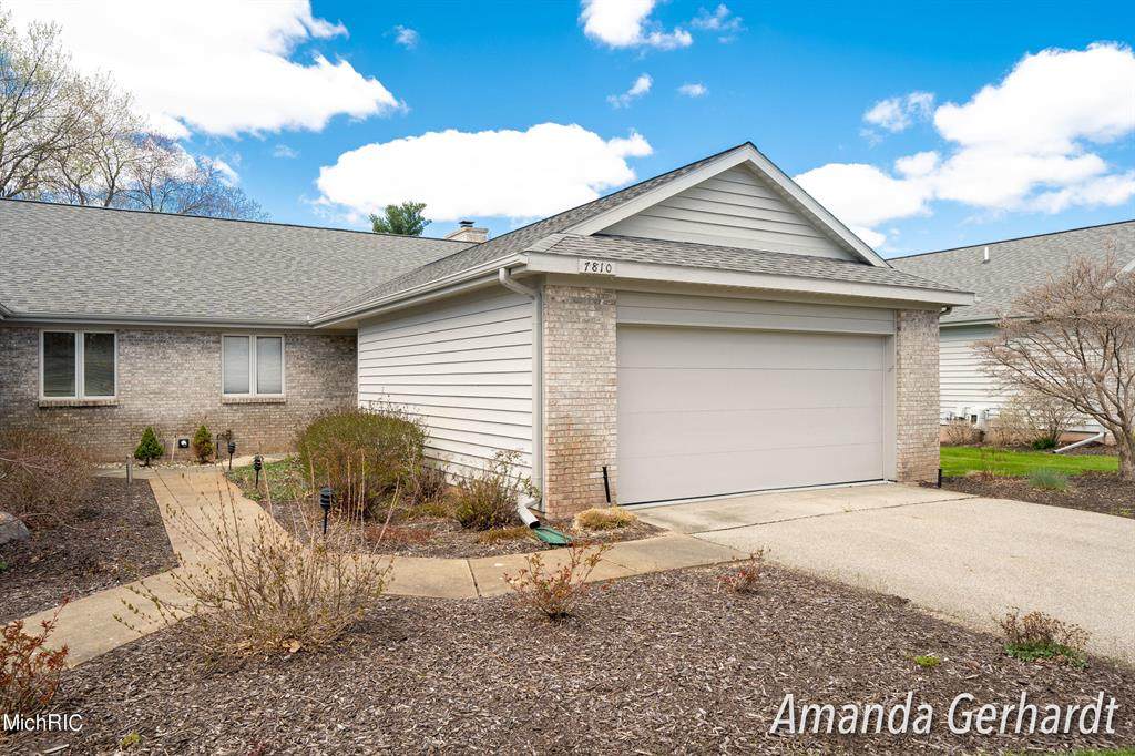 7810 Oakmont Court - Photo 1