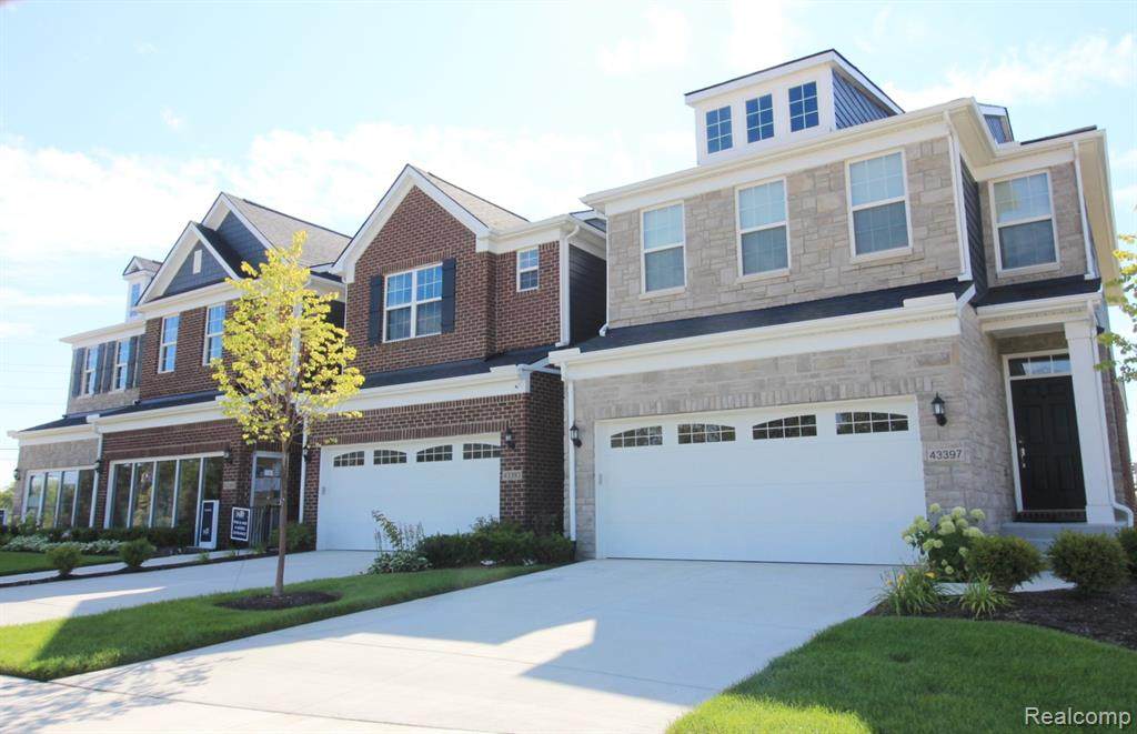 754 Peppermint Drive - Photo 1