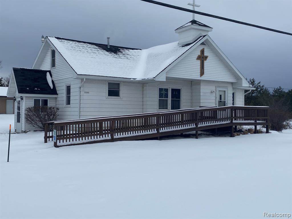 3395 E. M-72 - Photo 1