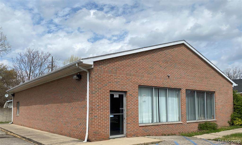 36608 Goddard Road - Photo 1