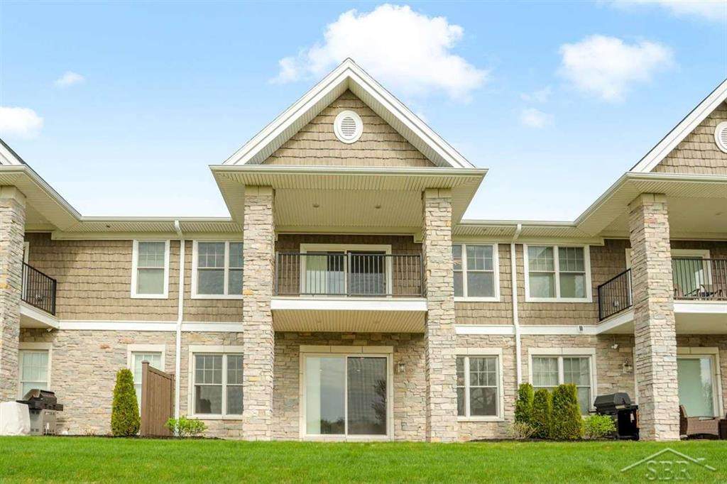 406 Hamilton - Photo 1