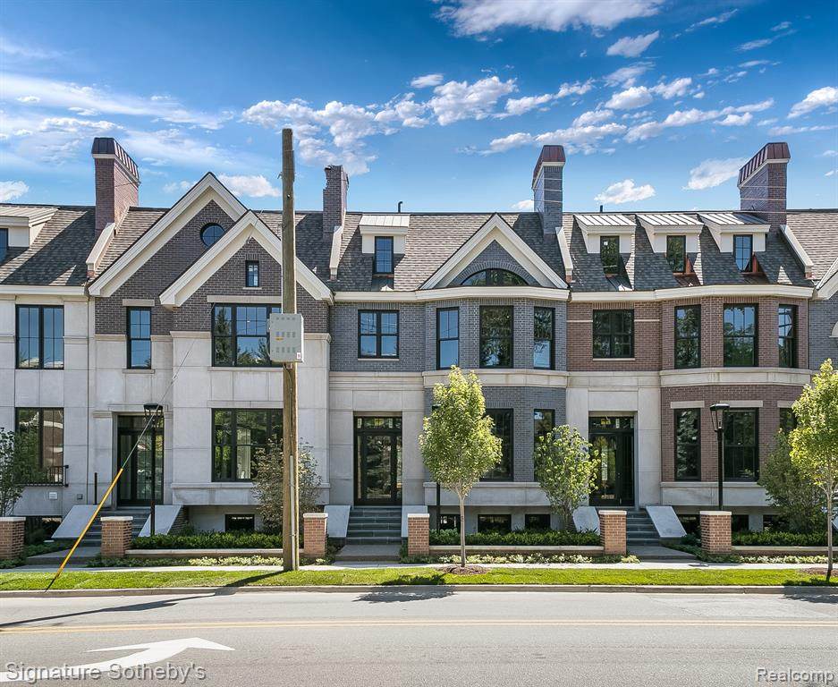 645 Brown Street - Photo 1