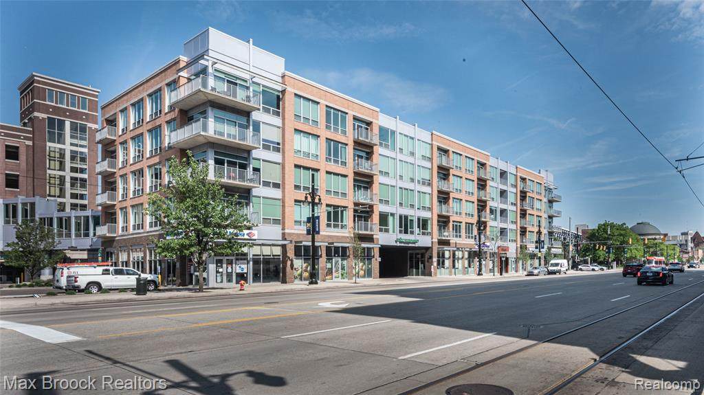 3670 Woodward Ave # 19/303 - Photo 1