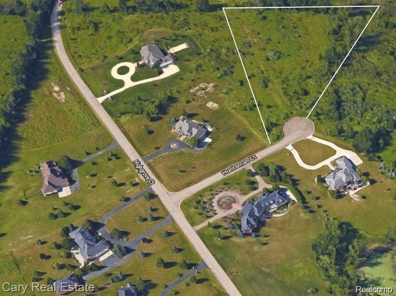 9033 Huntsman Circle - Photo 1