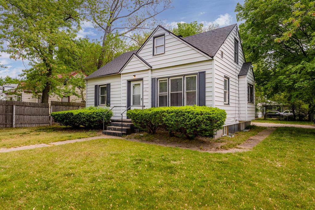 1495 Agard Avenue - Photo 1