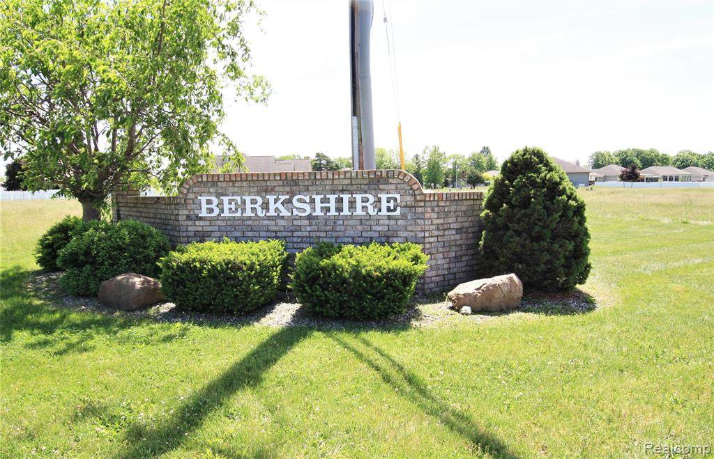 6065 Cousins Drive - Photo 1