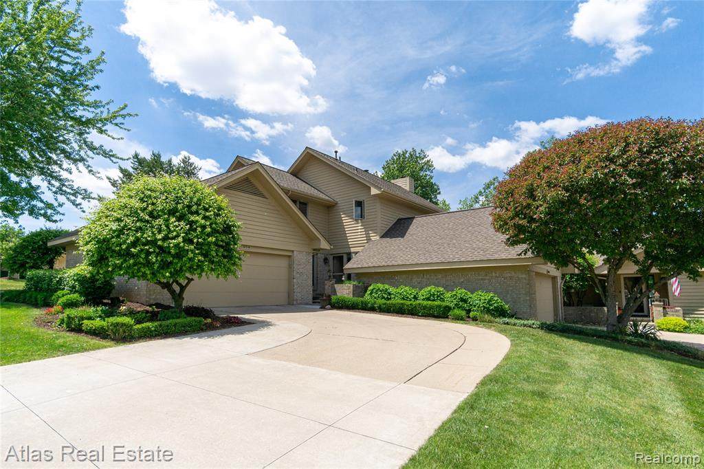 8064 Pepperwood Dr - Photo 1
