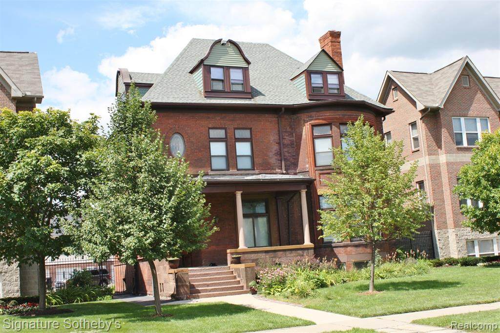 295 Ferry Street - Photo 1