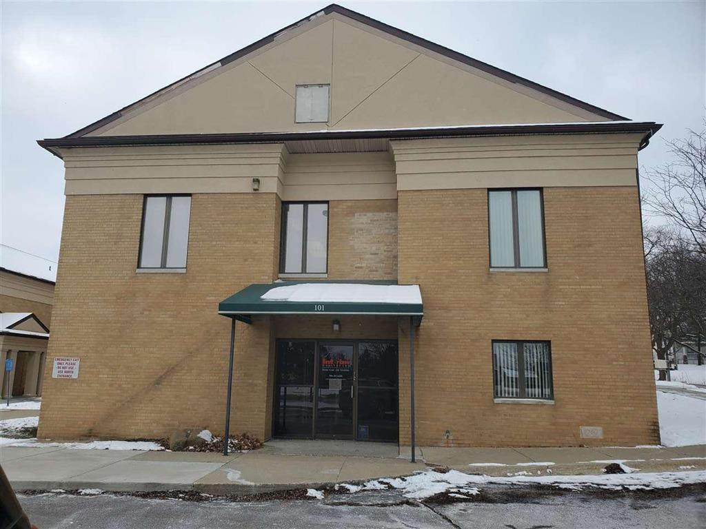 67150 Van Dyke - Photo 1