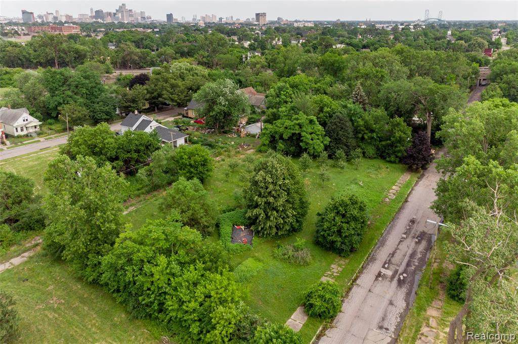 4208 Mckinley - Photo 1