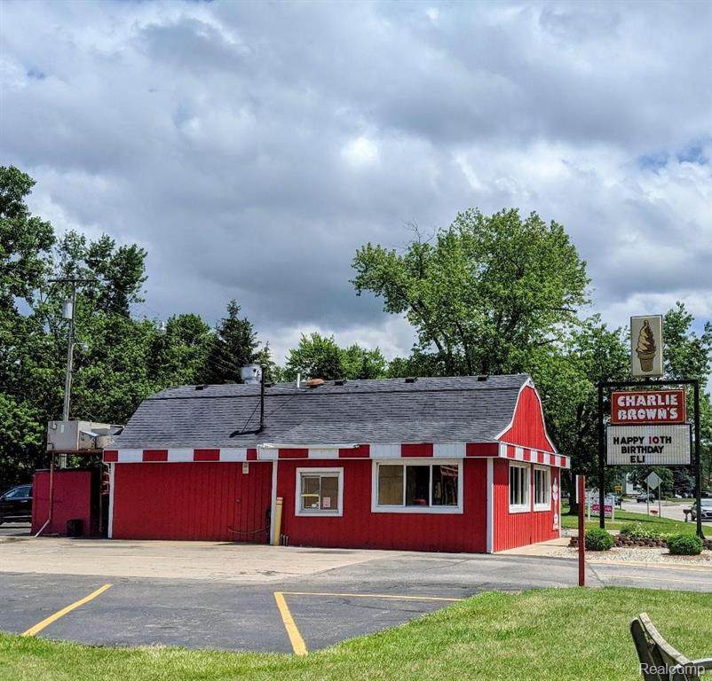 750 Van Dyke - Photo 1