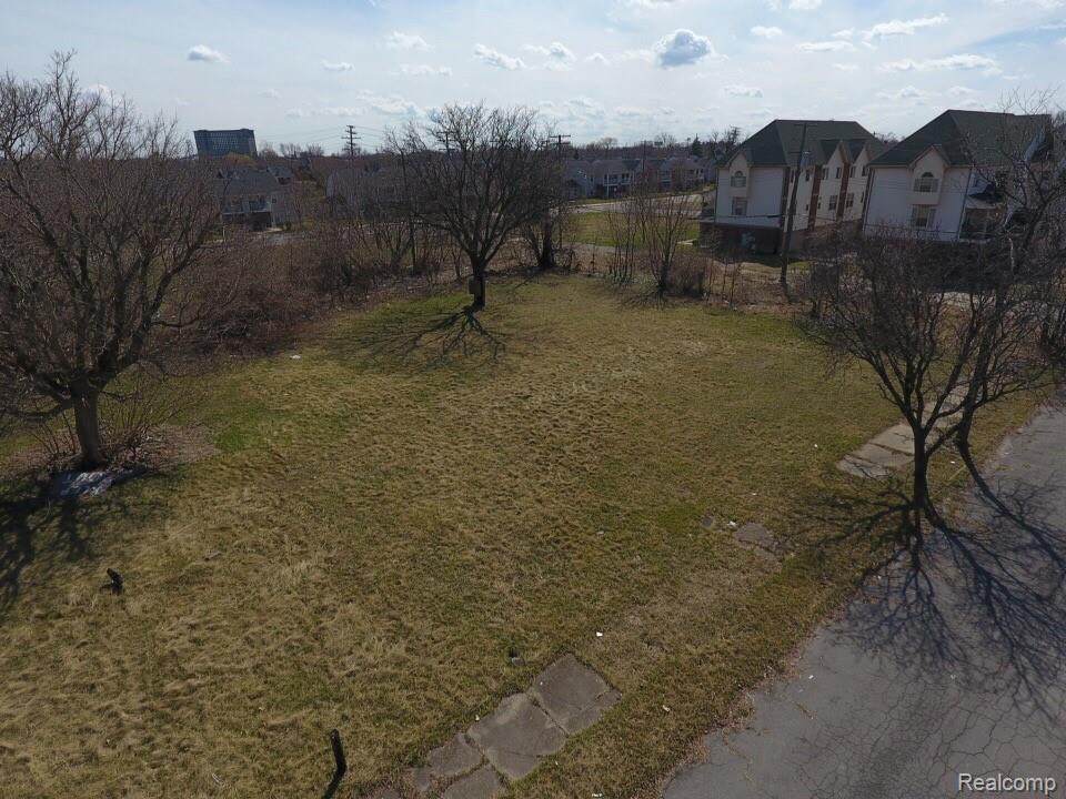 2027 Hazel - Photo 1