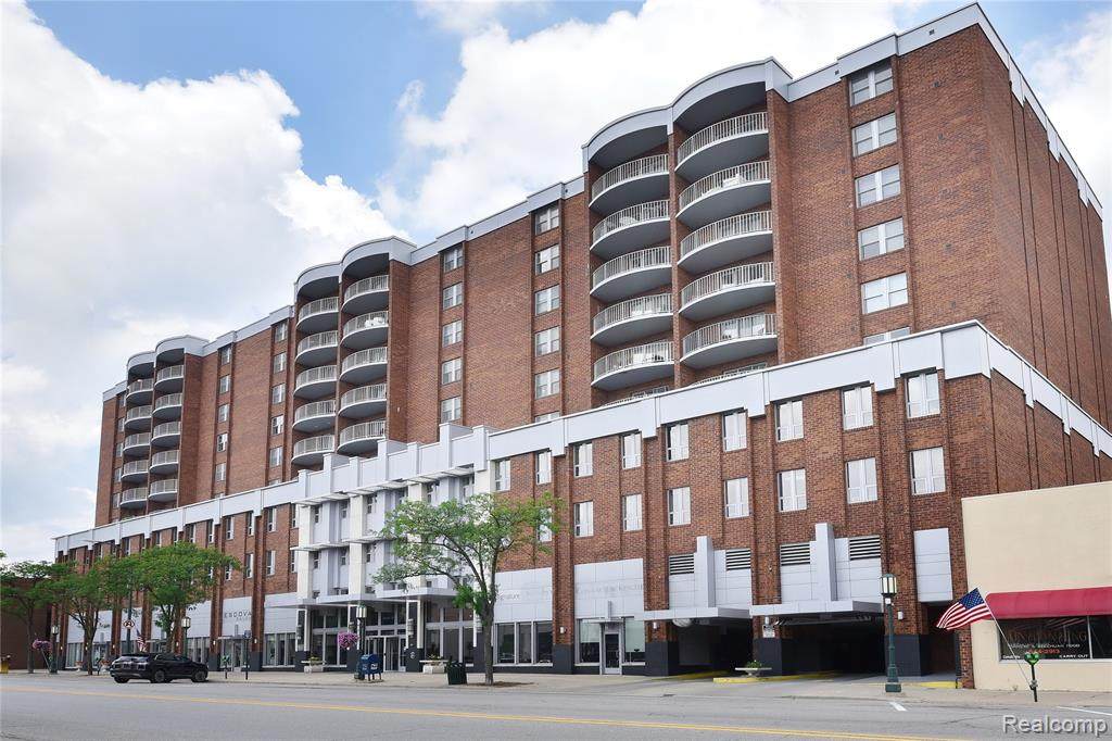 411 Old Woodward Ave Avenue - Photo 1