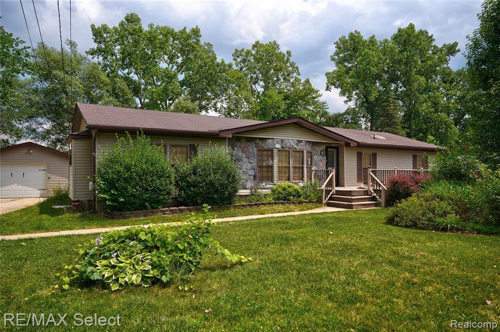 8363 Riverside Drive - Photo 1