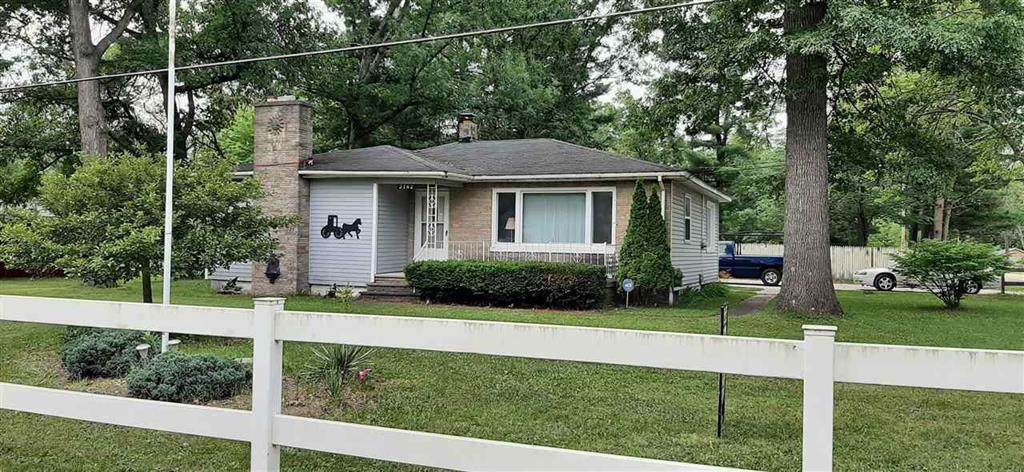 2162 Greenwood - Photo 1