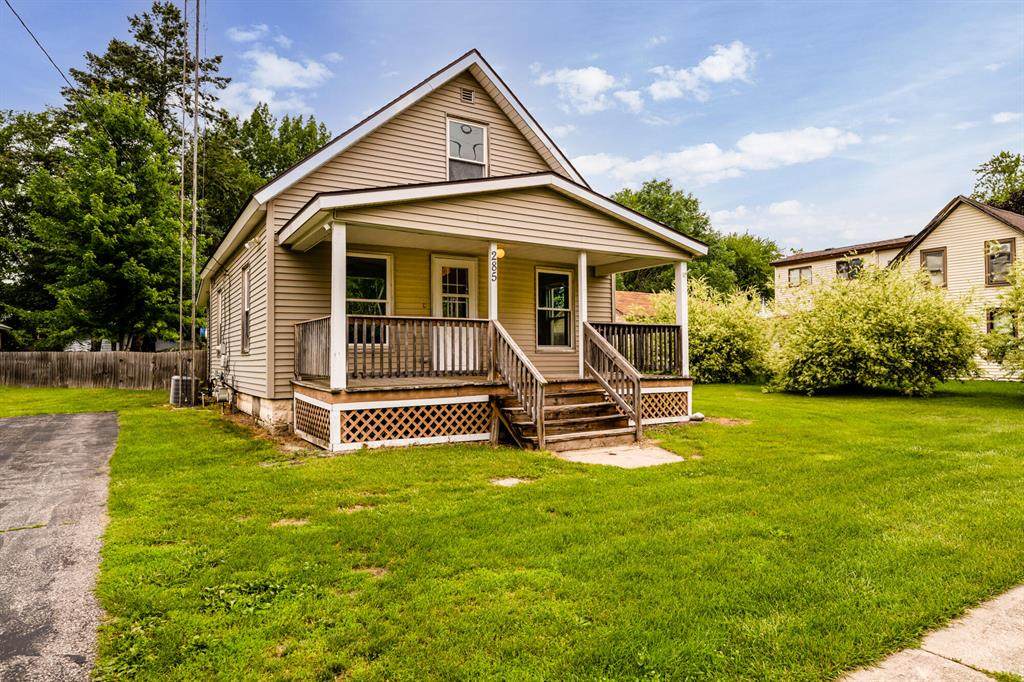 285 Center Street - Photo 1
