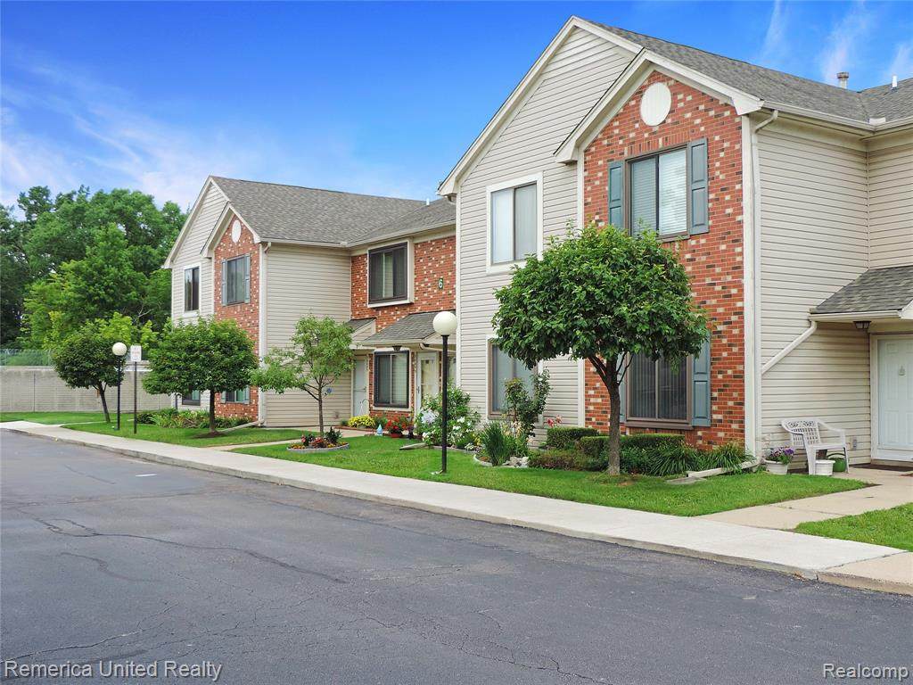 30695 Hidden Pines Lane - Photo 1