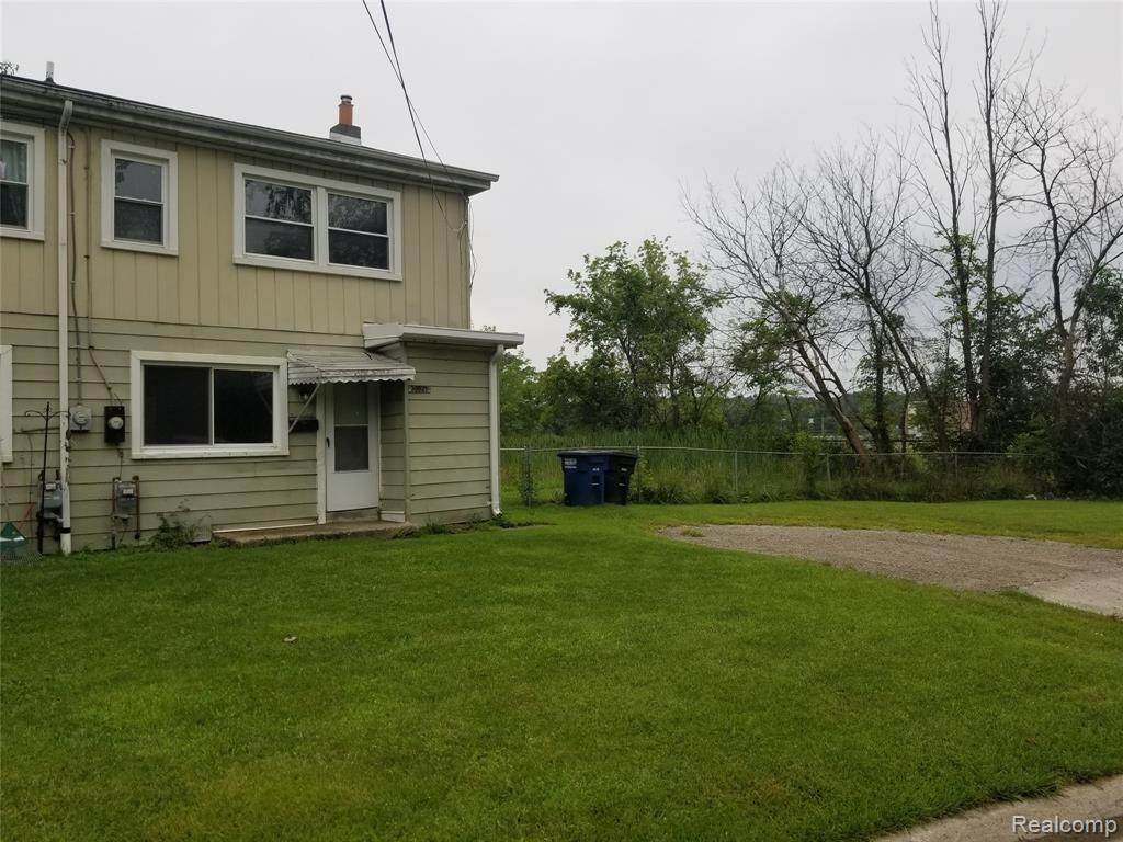 33521 Berville Court - Photo 1