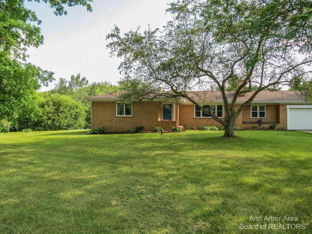 9165 Jackson Road - Photo 1