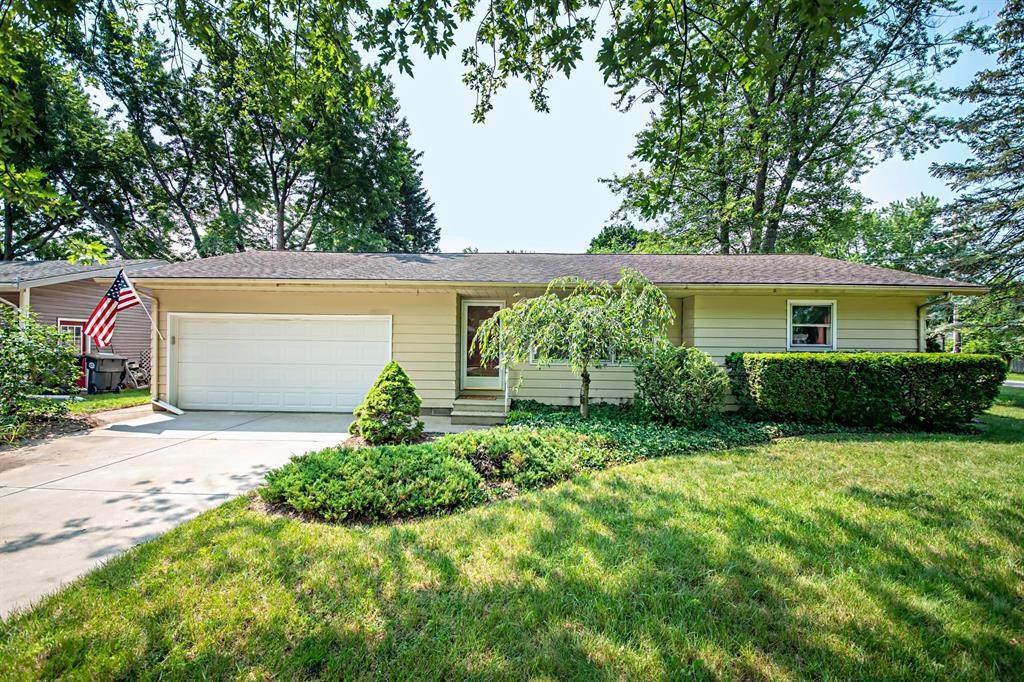 1738 Maiden Lane - Photo 1