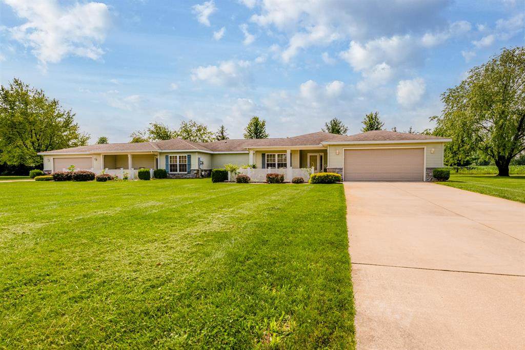 4808 Derby Circle - Photo 1