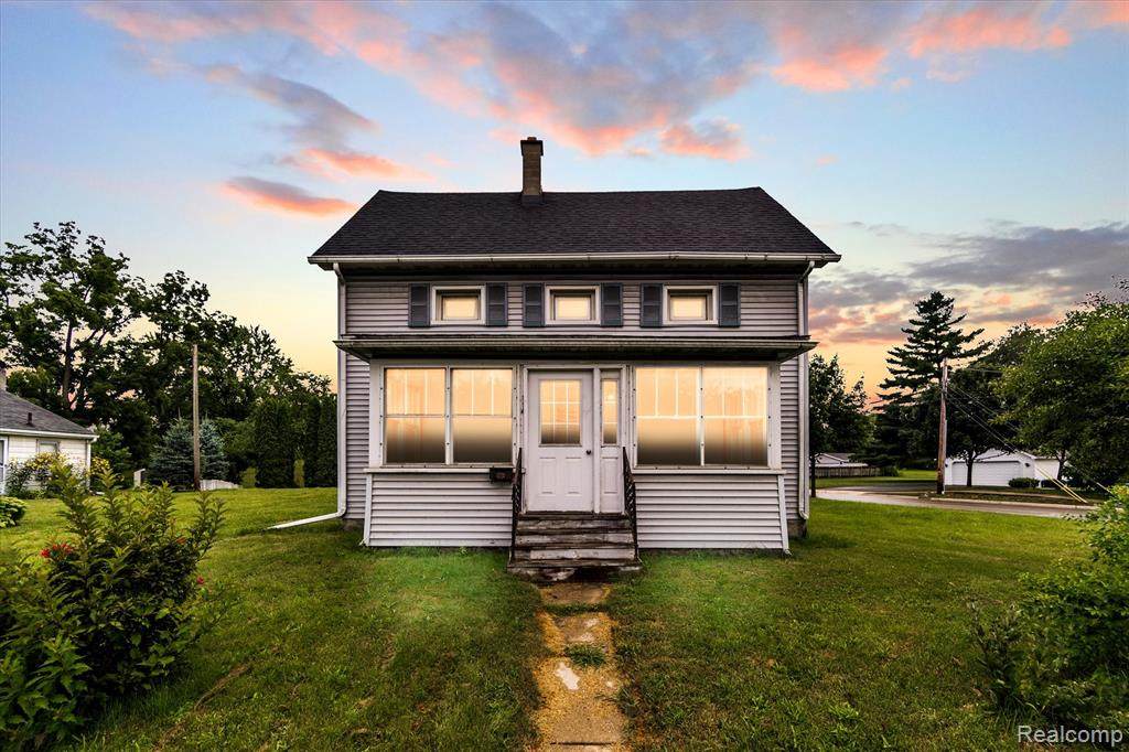 114 Monroe Street - Photo 1