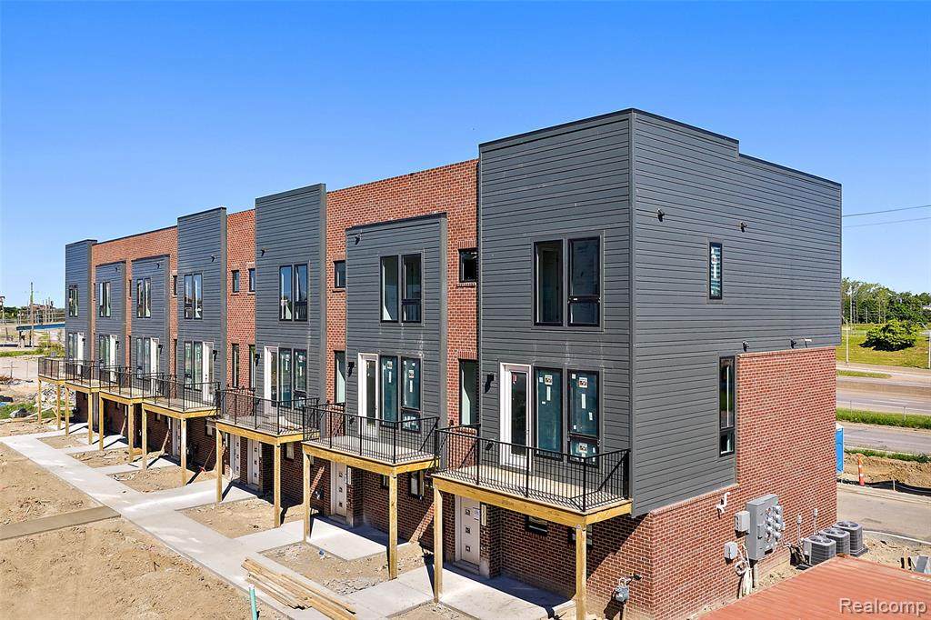 1511 Fisher Fwy - Photo 1