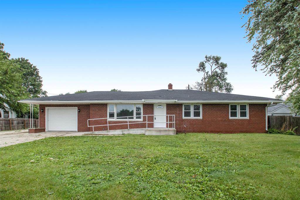 407 Heath Avenue - Photo 1