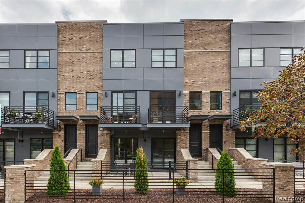 262 Mack Avenue - Photo 1