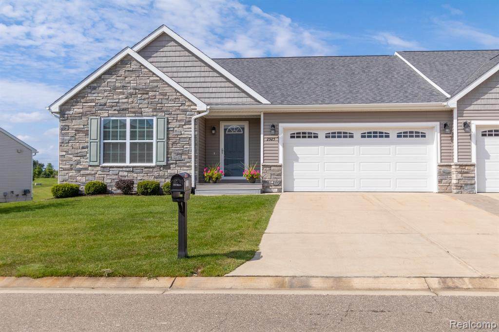 2925 Grand Marais Drive - Photo 1