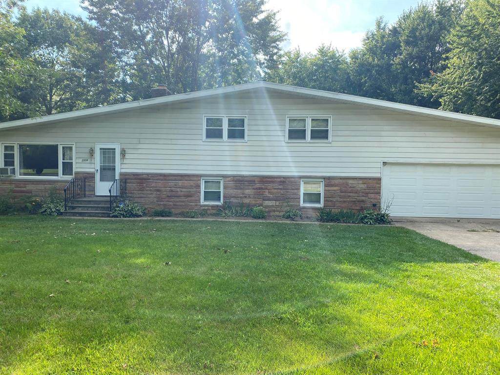 2334 Roslin Road - Photo 1