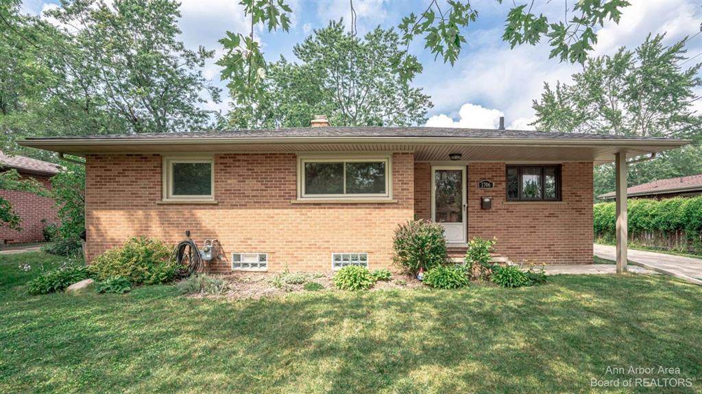 1706 Dunmore Road - Photo 1