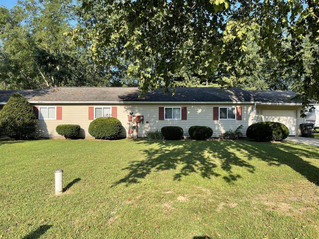 328 Penn Drive - Photo 1