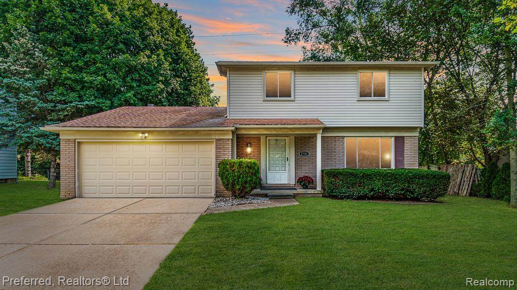 2701 Foster Avenue - Photo 1