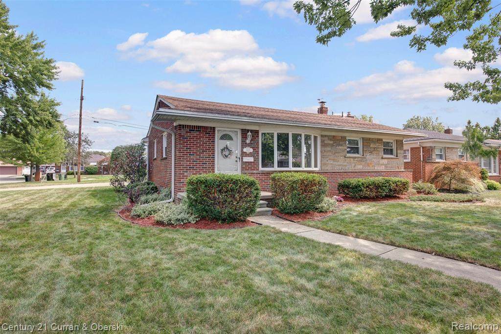 9323 Vine Avenue - Photo 1