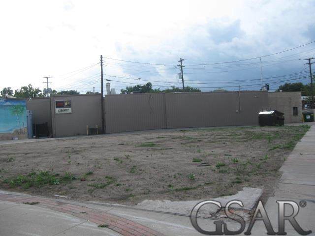 200 Washington - Photo 1