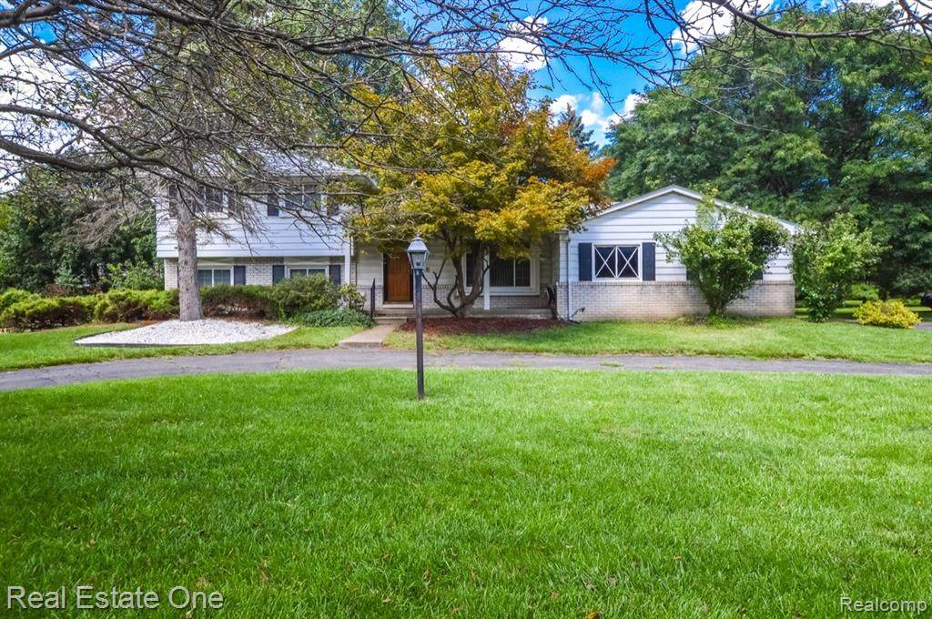 34056 13 MILE Road - Photo 1