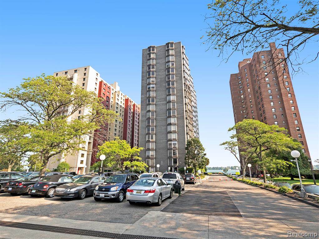 8200 Jefferson Avenue - Photo 1