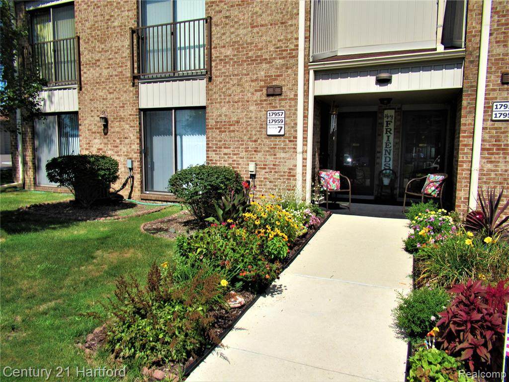 17959 University Park Drive - Photo 1