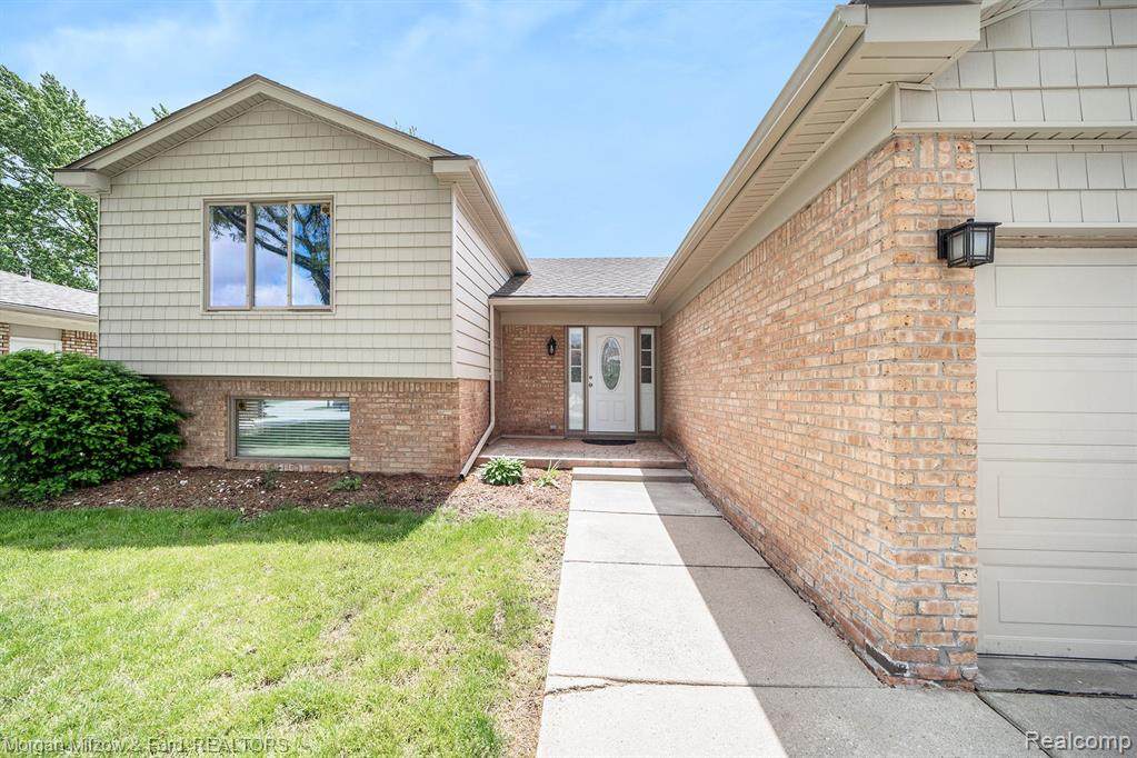 3066 Belinda Drive - Photo 1