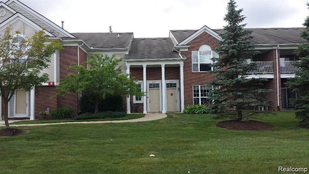 16695 Carriage Way - Photo 1