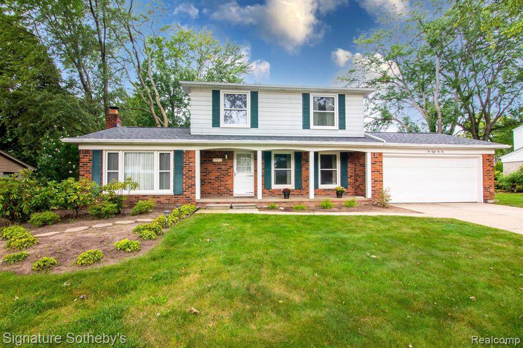 6822 Lee Crest Drive - Photo 1