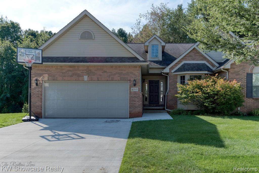 59635 Twin Pines Drive - Photo 1