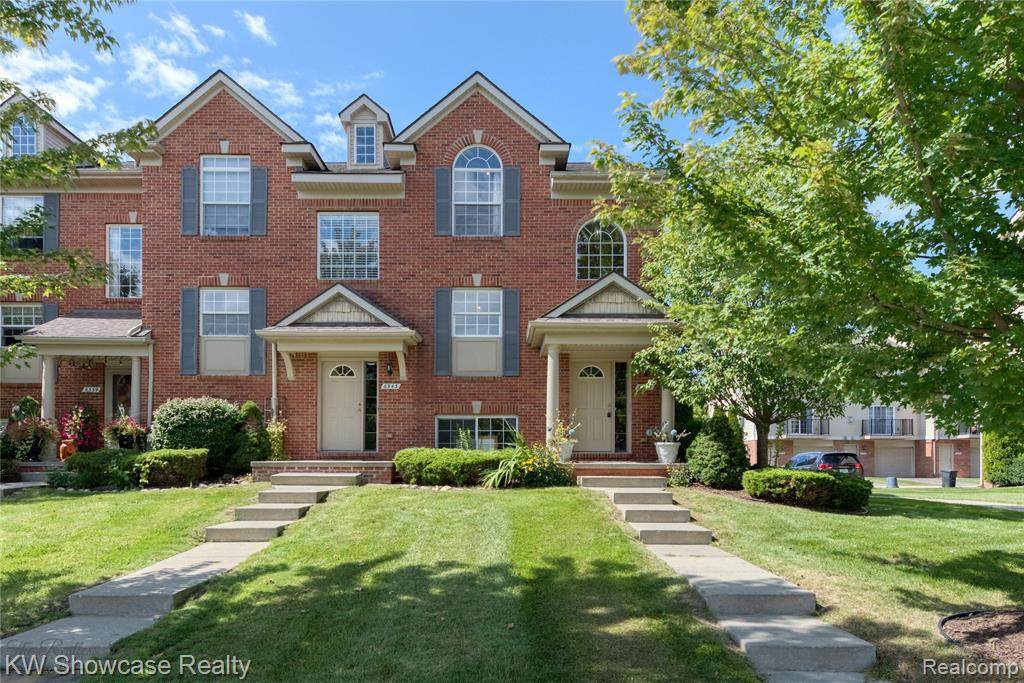 6347 Waldon Center Drive - Photo 1
