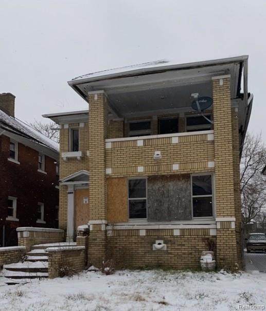 1990 Gladstone Street - Photo 1