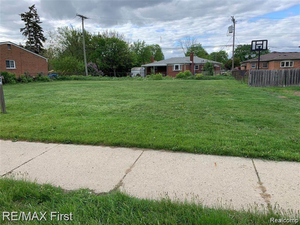 12291 11 MILE - Photo 1