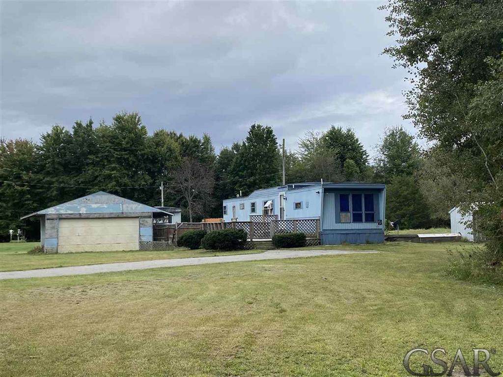 14660 Chapin - Photo 1